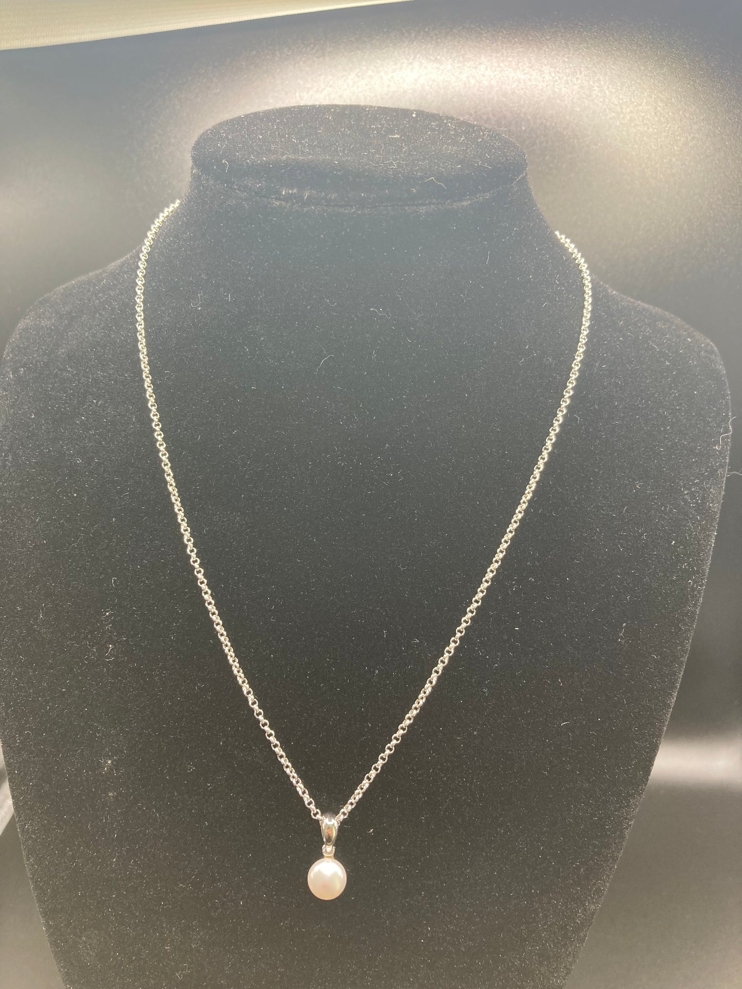 Pendentif "Perle" en argent (925/oo) avec perle aplatie