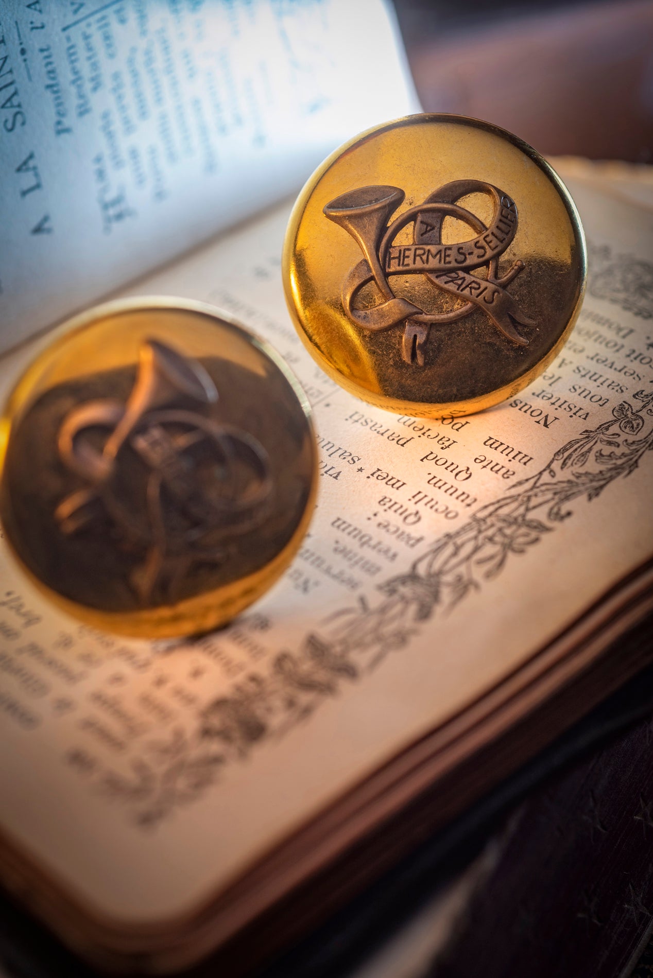 HERMES Paris : Paire de Clip d’oreilles Cor de Chasse